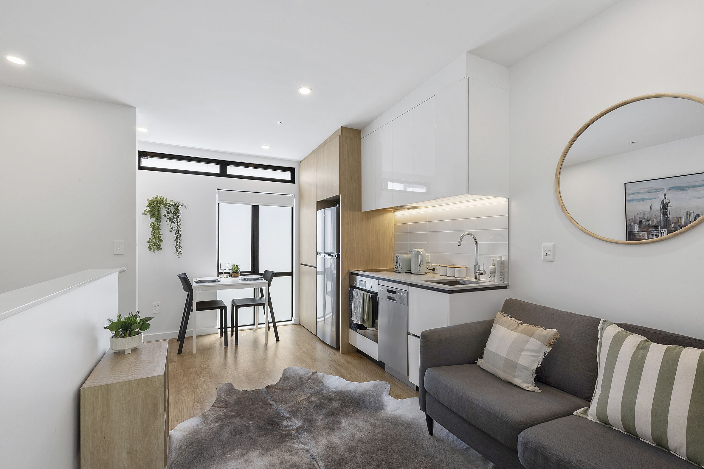 Open Plan Kitchen , Dinning , Sitting