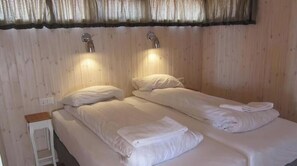Room - Reynivellir (Reynivellir)