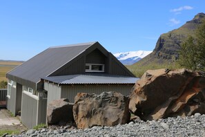 Exterior - Reynivellir (Reynivellir)