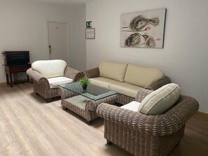 Living area - Hotel Mare Estepona (Estepona)