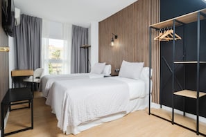 Room - Hotel Ciudad Estepona (Estepona)