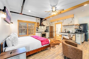 Iron/ironing board, internet, bed sheets, wheelchair access