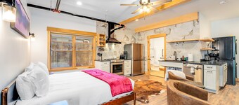 New! Lake McDonald Townhome. In Glacier National Park!
