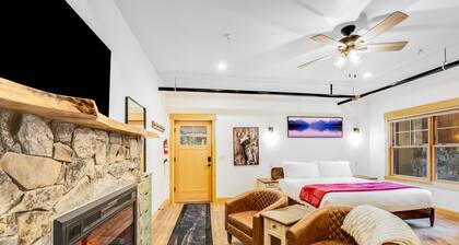 New! Lake McDonald Townhome. In Glacier National Park!