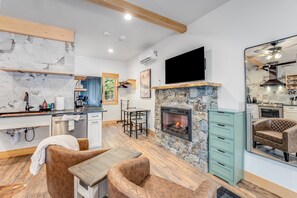 Interior - New! Lake McDonald Townhome. In Glacier National Park! (West Glacier)