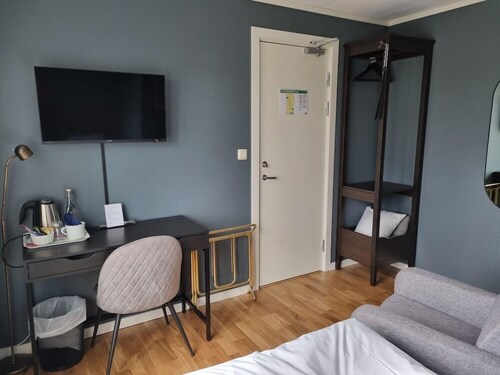 Hotell Zlafen Bed And Breakfast