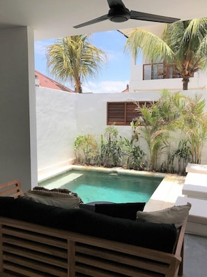 Outdoor pool - Ohana's Boutique Resort and Beach Lounge (Lembongan Island)
