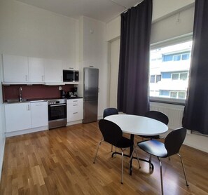 Private kitchen - Hotel Torslanda Studios (Torslanda)