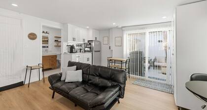 Newly Renovated 1BR Suite, Patio BBQ, Fire Pit