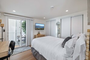 1 غرفة نوم ومكواة/لوح كي وسرير سفر وواي فاي