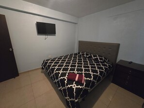 2 habitaciones, tabla de planchar con plancha y wifi gratis 