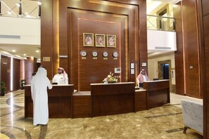 Lobby - Zaha Hotel (Madinah)