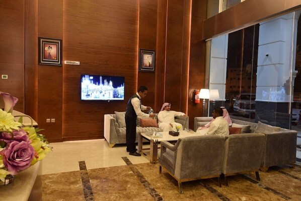Lobby - Zaha Hotel (Madinah)