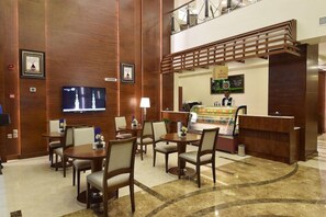 Dining - Zaha Hotel (Madinah)