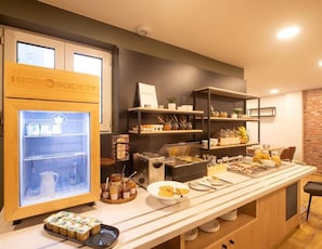Dining - Brit Hotel Suisse ET Bordeaux (Grenoble)