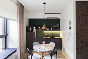 Dining - Yust Antwerpen (Antwerp)