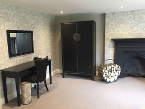 Interior - The Dirty Bottles Inn (Alnwick)