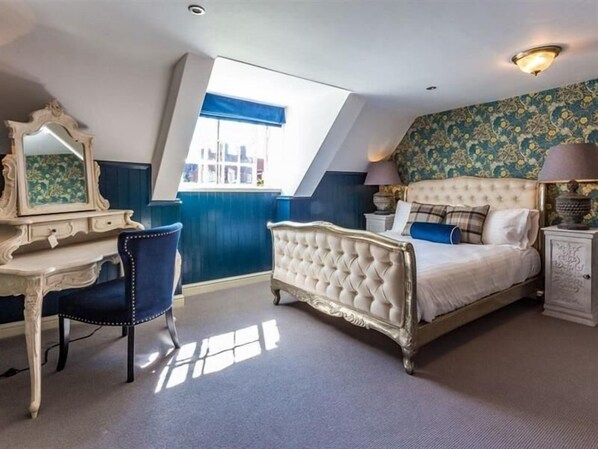 Room - The Dirty Bottles Inn (Alnwick)