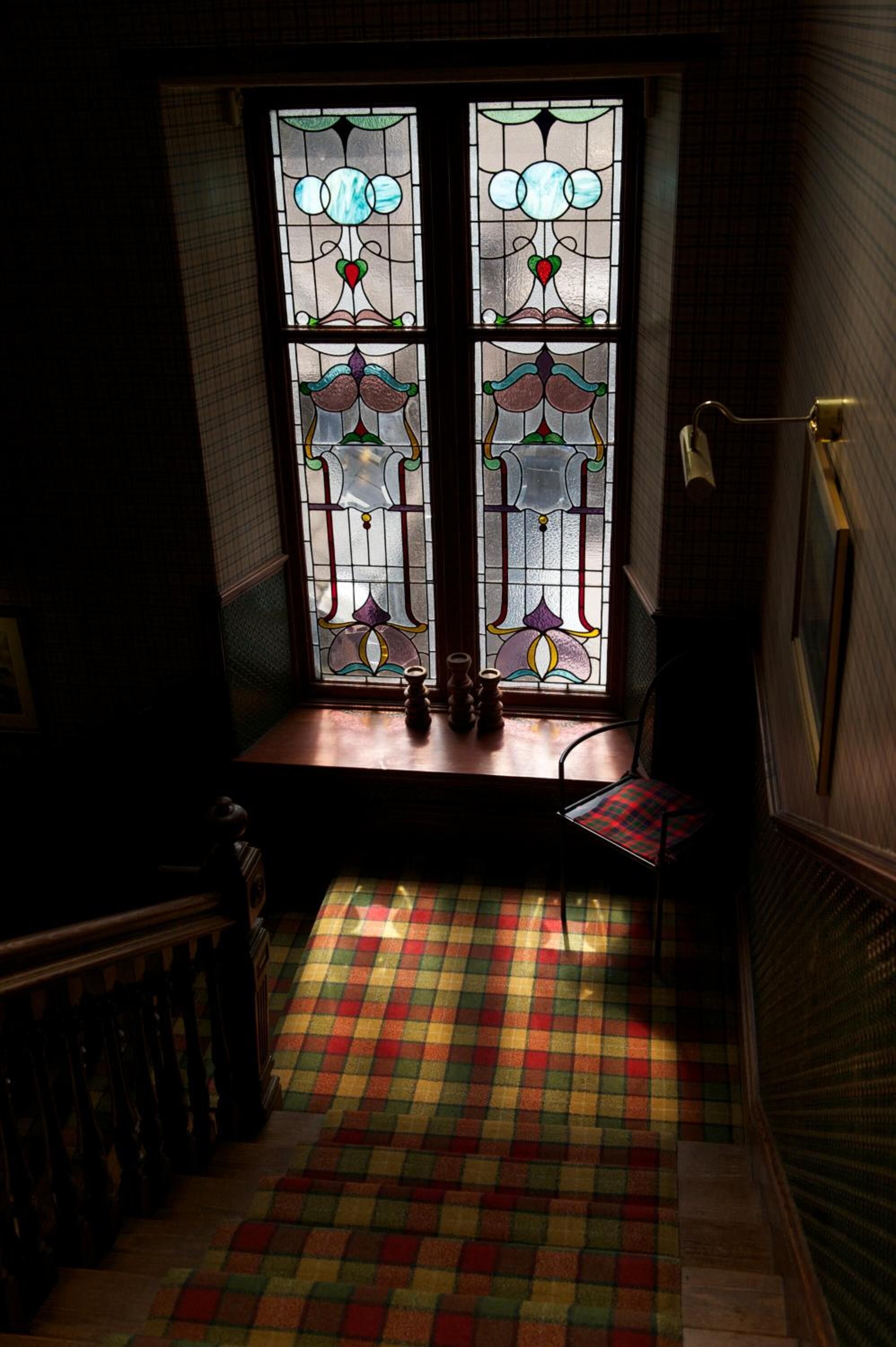 المنشأة من الداخل