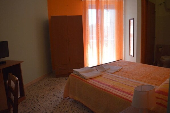 Room - Hotel Scalea (Scalea)