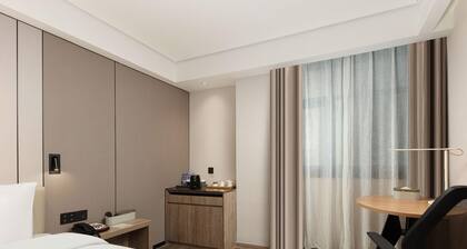 Atour Hotel
