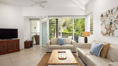 2/1 Ferris Street Sunshine Beach