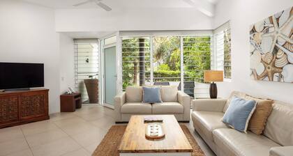 2/1 Ferris Street Sunshine Beach