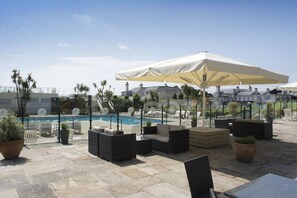 Terrace/patio - TLH Carlton Hotel (Torquay)