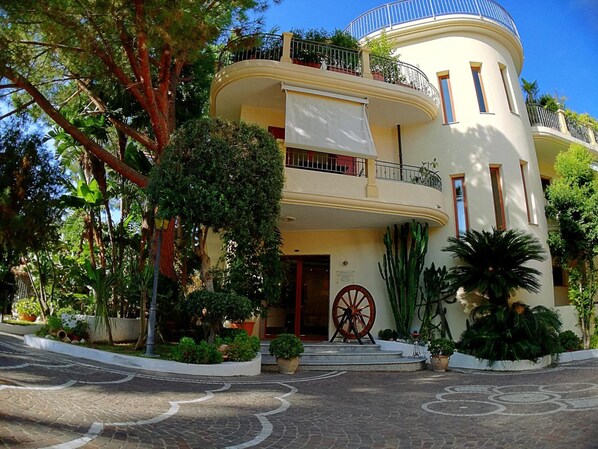 Exterior - Hotel Piccolo (Parghelia)