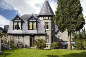 Exterior - The Boat Country Inn & Restaurant (Boat of Garten)