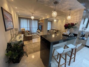 Interior - Spacious 3-bedroom condo in amazing Lauro de Freitas with AC and fitness room (Lauro de Freitas)