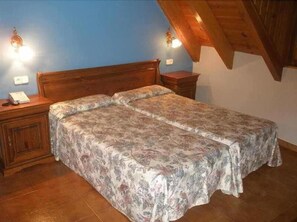 Room - Serrano (Vielha e Mijaran)