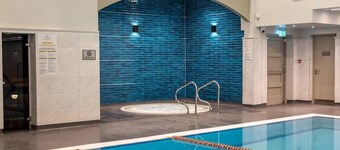 Carrigaline Court Hotel