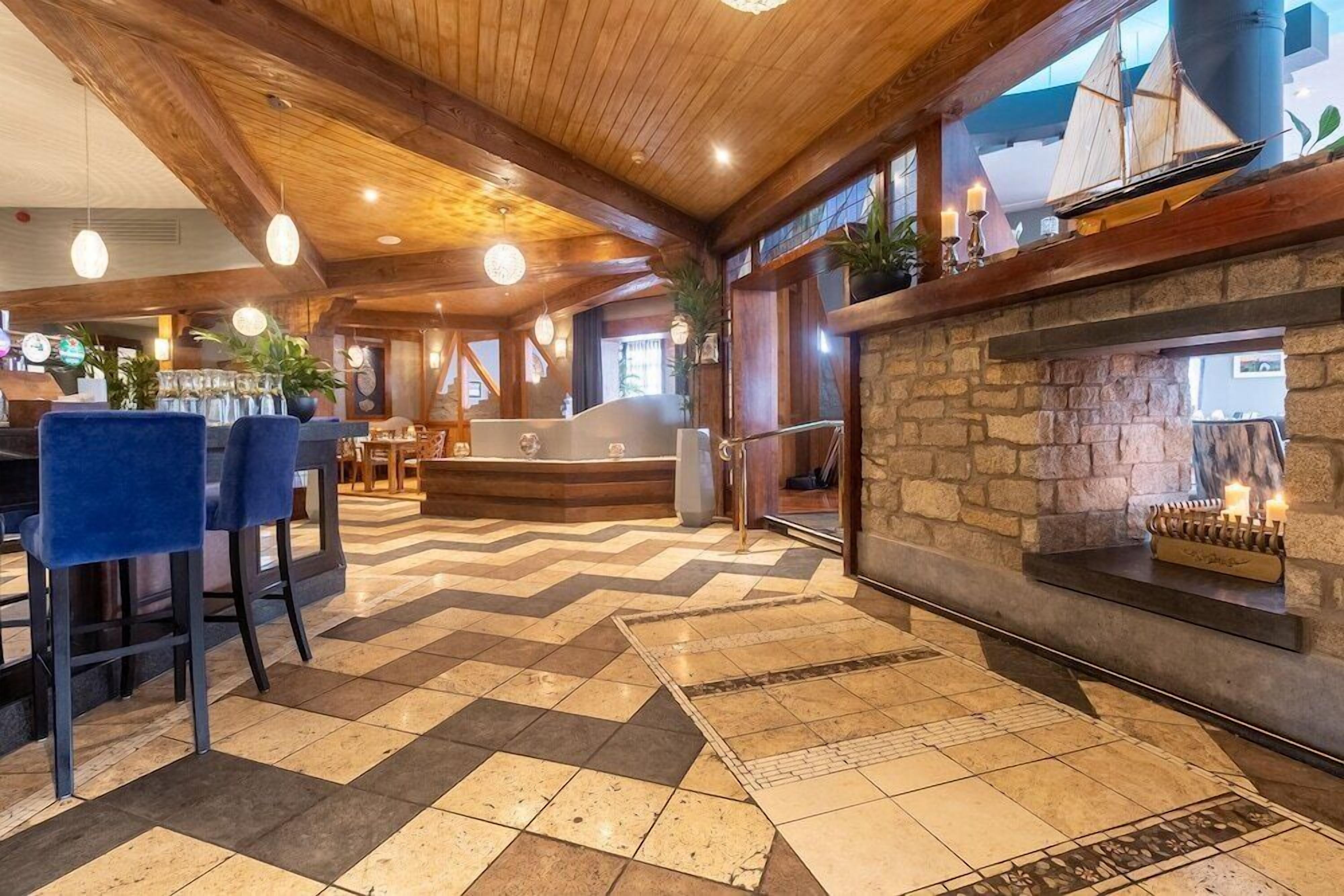 بار (في المنشاة)