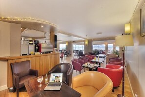 Dining - The Holly Tree Hotel (Appin)