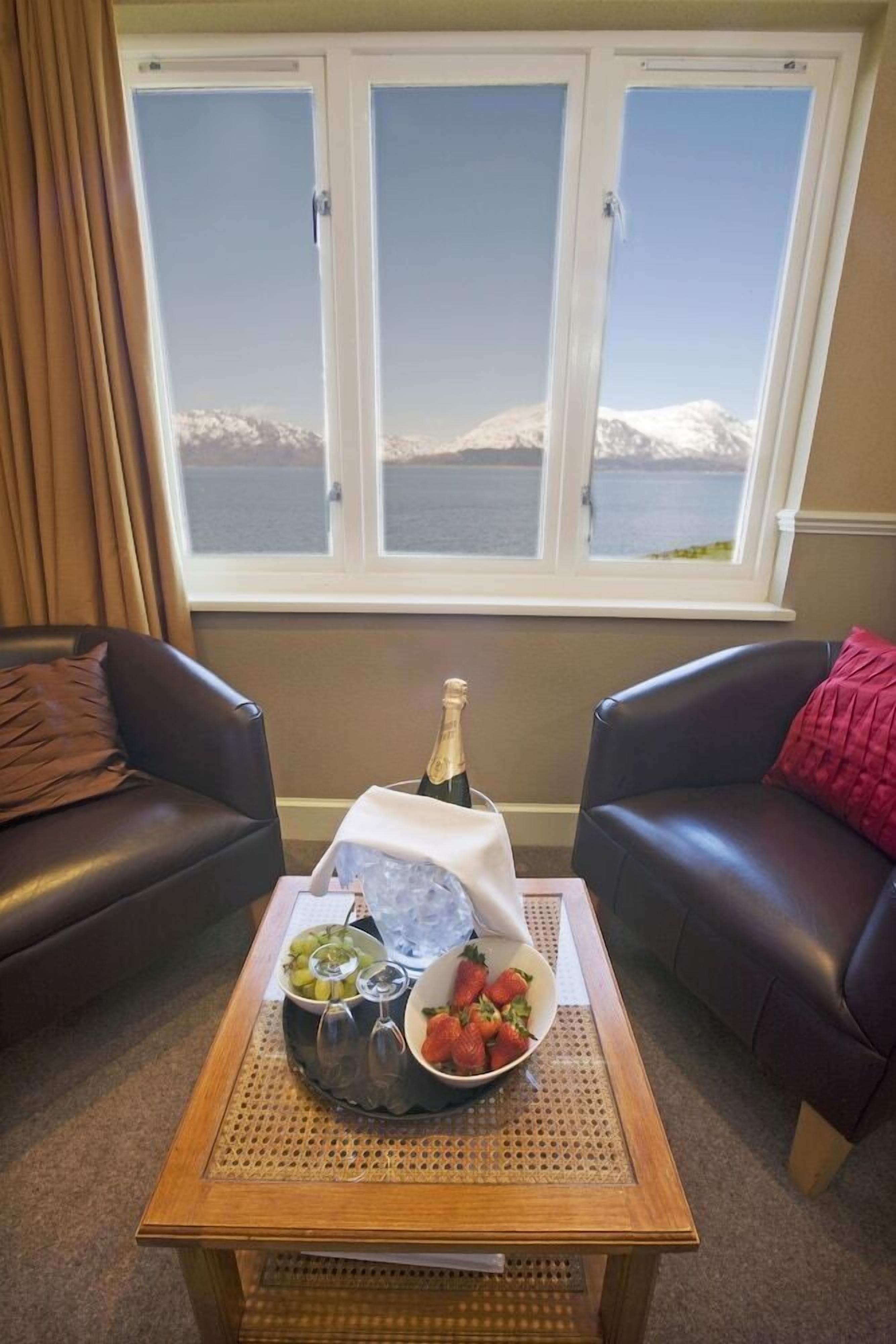 المنشأة من الداخل