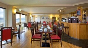 Dining - The Holly Tree Hotel (Appin)