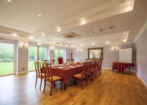 Meeting facility - Brook Hall Hotel (Ellesmere Port)