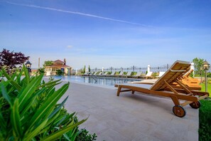 Pool - Sunny Castle Hotel - All Inclusive (Balchik)