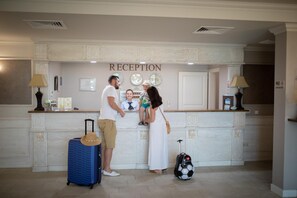 Lobby - Sunny Castle Hotel - All Inclusive (Balchik)