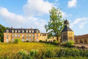 Exterior - Hotel The Originals domaine de La Groirie - Hotel and Seminaires (Trange)