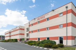 Exterior - Hotel The Originals La Souterraine Alexia (La Souterraine)