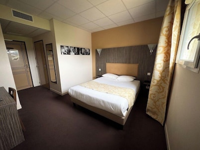 Hotel THE Originals LA Souterraine Alexia