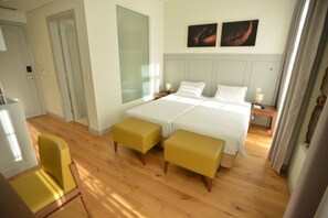 Room - Charming Blue (Vila do Porto)