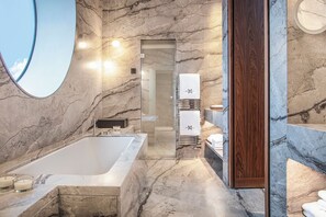 Bathroom - Jiva Hill Resort (Crozet)