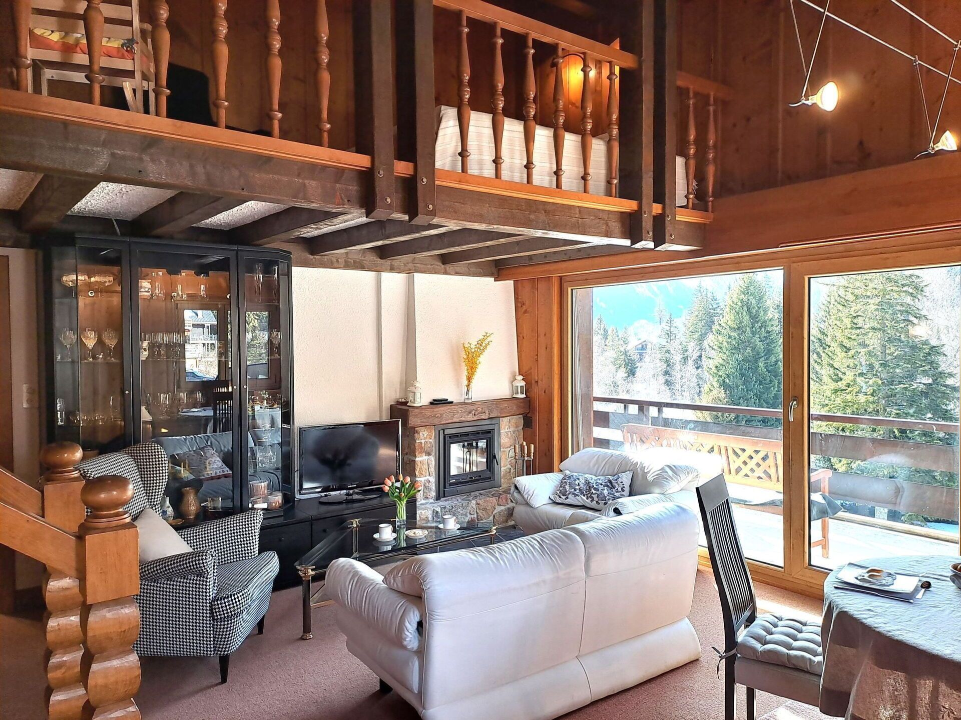 تلفزيون، مدفأة