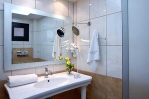 Bathroom - Thalassa Boutique Hotel (Kefalonia)