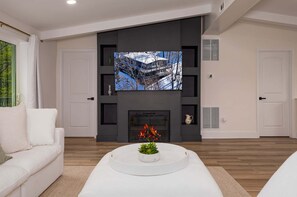 Smart TV - Mount Olive Lodge | Luxury in the trees! (Basye)