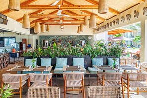 Outdoor dining - TUI Blue Tamala (Serrekunda)