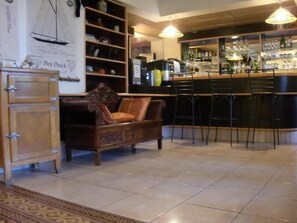 Bar (on property) - Le Victoria (Draguignan)
